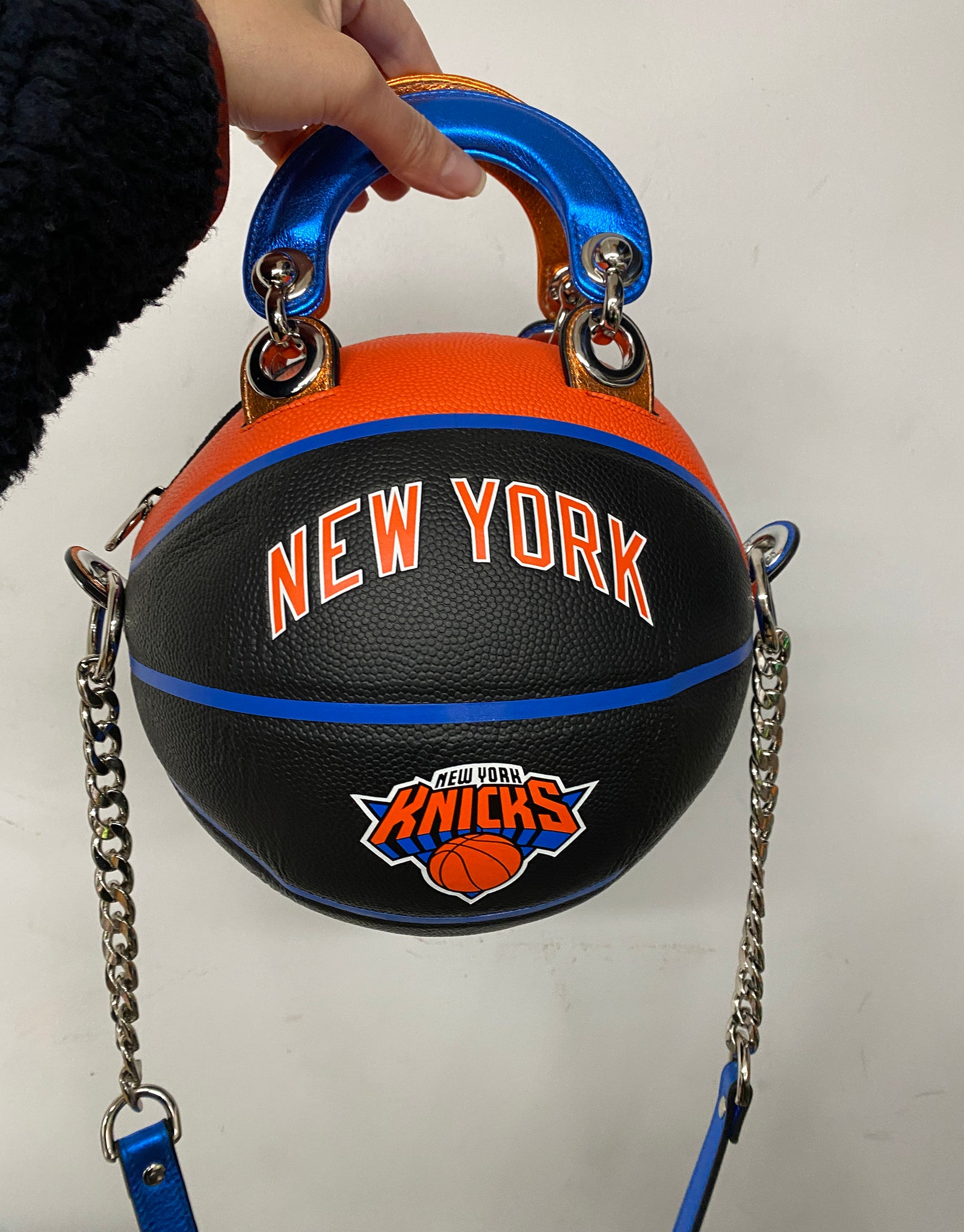 Custom KNICKS Ball~Bag - Main Image