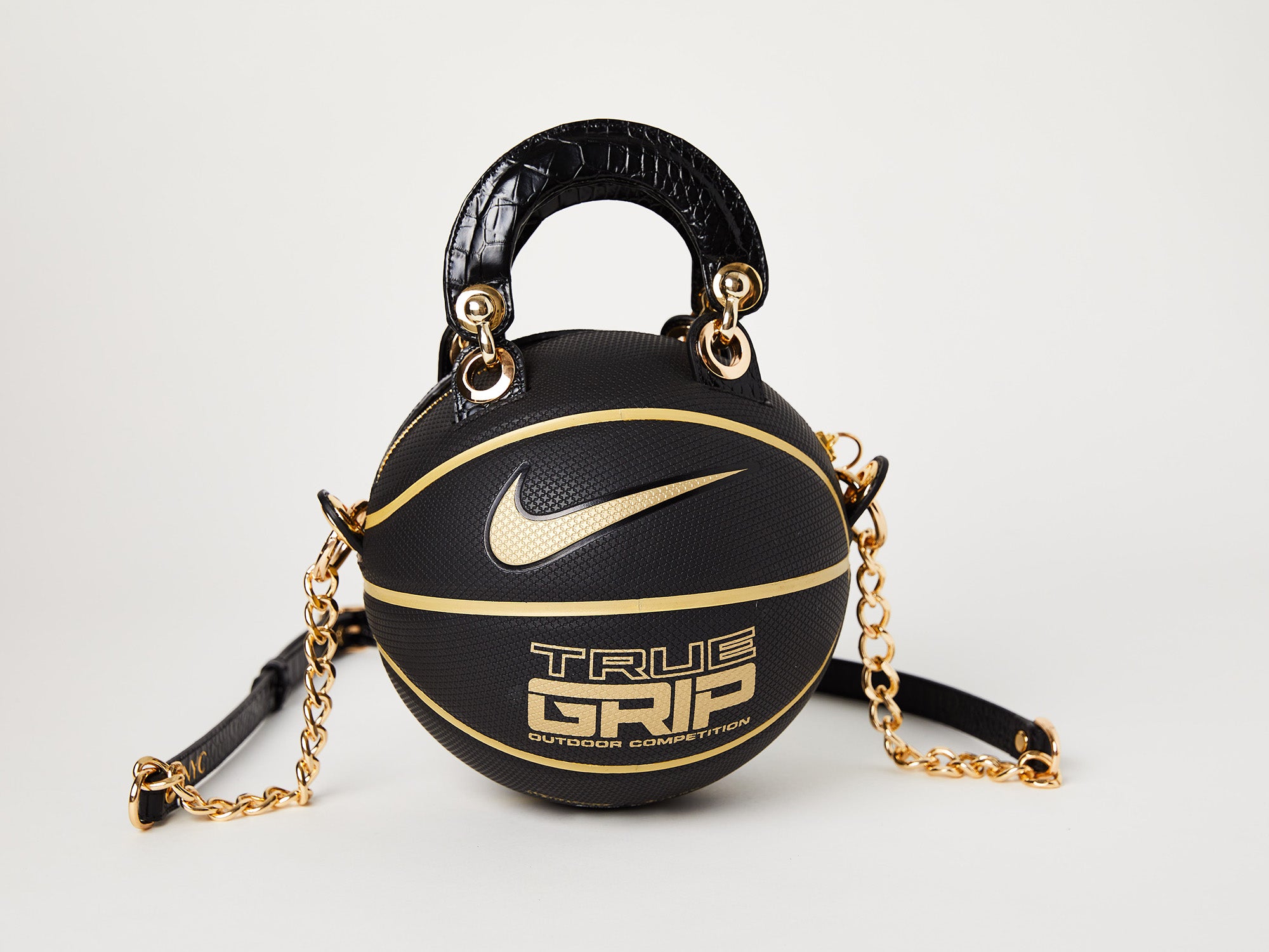 Nike Basketball Purse 🏀  Bags, Women leather backpack, Purses